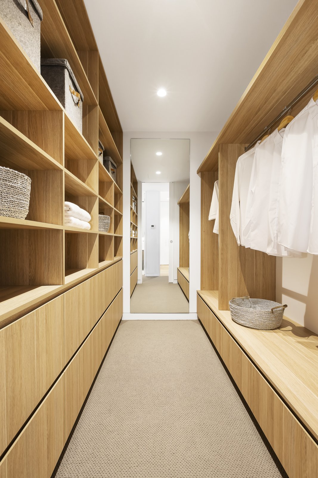 Modern Bathroom Cabinetry