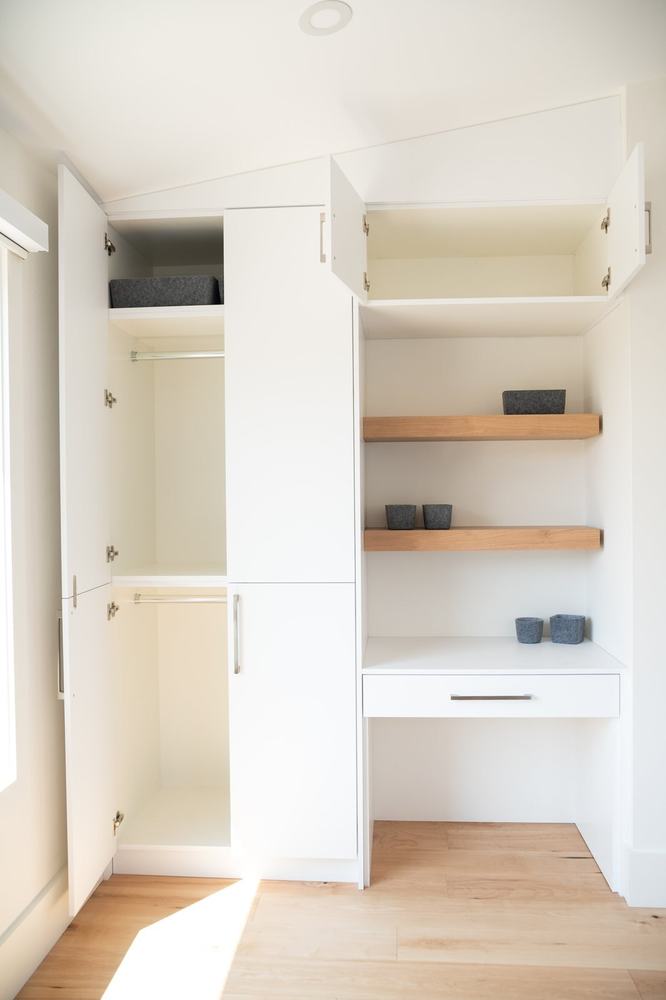 Dark Tone Wardrobe